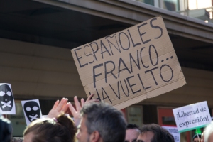 Manifestación_contra_la_Ley_Mordaza_en_Madrid_20-12-2014_-_01